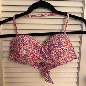 Halter bikini top